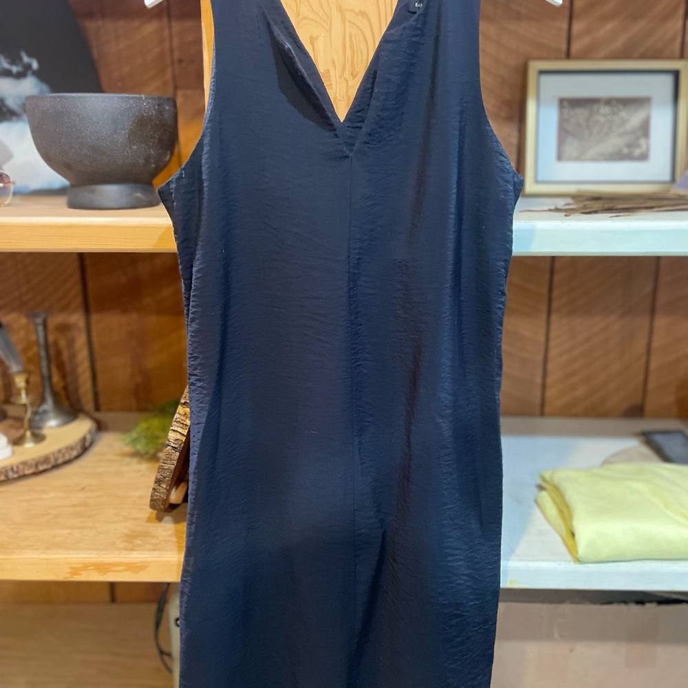 Banana Republic sleeveless Midi Dress